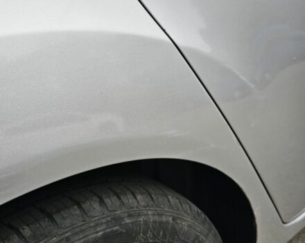 Сірий Форд Фієста, об'ємом двигуна 1.6 л та пробігом 131 тис. км за 4800 $, фото 6 на Automoto.ua