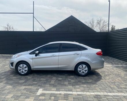 Серый Форд Фиеста, объемом двигателя 1.6 л и пробегом 240 тыс. км за 4600 $, фото 1 на Automoto.ua