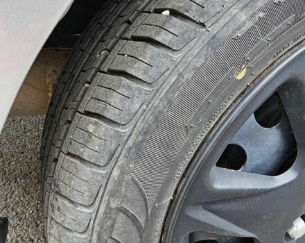 Сірий Форд Фієста, об'ємом двигуна 1.6 л та пробігом 131 тис. км за 4800 $, фото 5 на Automoto.ua