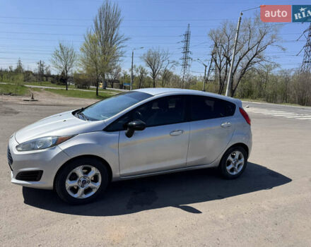 Сірий Форд Фієста, об'ємом двигуна 1 л та пробігом 220 тис. км за 6500 $, фото 1 на Automoto.ua