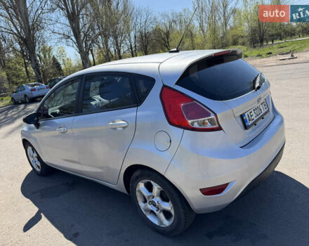 Сірий Форд Фієста, об'ємом двигуна 1 л та пробігом 220 тис. км за 6500 $, фото 5 на Automoto.ua