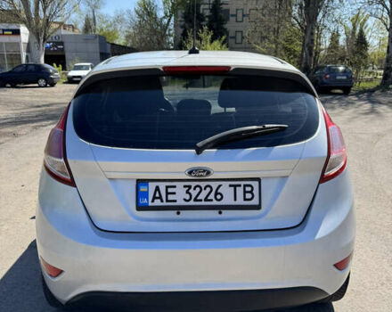 Сірий Форд Фієста, об'ємом двигуна 1 л та пробігом 220 тис. км за 6500 $, фото 4 на Automoto.ua