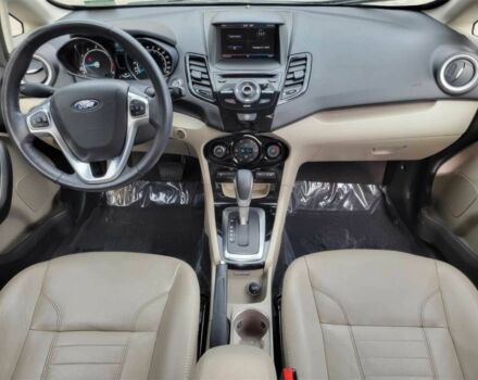 Серый Форд Фиеста, объемом двигателя 1.6 л и пробегом 81 тыс. км за 4000 $, фото 6 на Automoto.ua