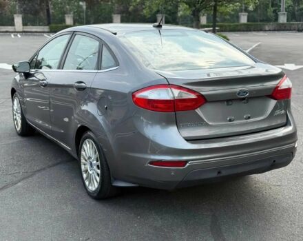 Сірий Форд Фієста, об'ємом двигуна 1.6 л та пробігом 88 тис. км за 4900 $, фото 4 на Automoto.ua