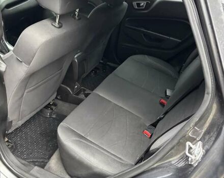 Сірий Форд Фієста, об'ємом двигуна 1 л та пробігом 240 тис. км за 5950 $, фото 11 на Automoto.ua