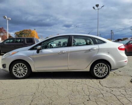 Серый Форд Фиеста, объемом двигателя 1.6 л и пробегом 81 тыс. км за 4000 $, фото 2 на Automoto.ua