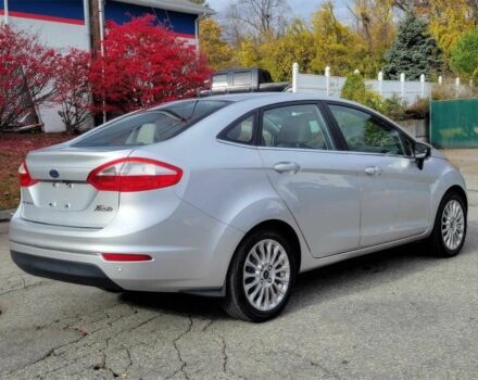 Серый Форд Фиеста, объемом двигателя 1.6 л и пробегом 81 тыс. км за 4000 $, фото 4 на Automoto.ua