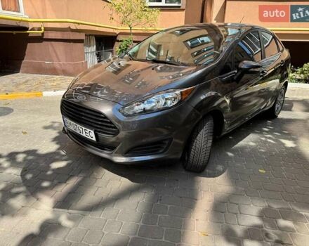 Серый Форд Фиеста, объемом двигателя 1.6 л и пробегом 224 тыс. км за 6800 $, фото 1 на Automoto.ua