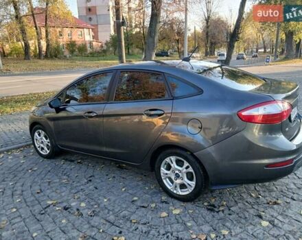 Сірий Форд Фієста, об'ємом двигуна 1.6 л та пробігом 210 тис. км за 7500 $, фото 6 на Automoto.ua