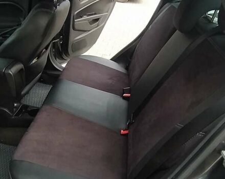 Сірий Форд Фієста, об'ємом двигуна 1.6 л та пробігом 210 тис. км за 7500 $, фото 7 на Automoto.ua