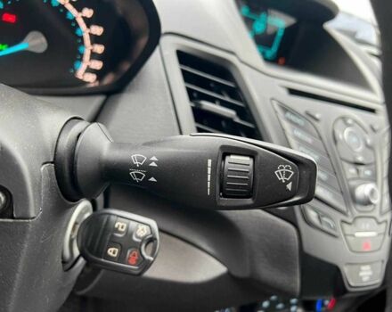 Серый Форд Фиеста, объемом двигателя 1.6 л и пробегом 177 тыс. км за 6840 $, фото 23 на Automoto.ua