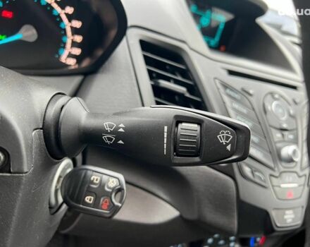 Серый Форд Фиеста, объемом двигателя 1.6 л и пробегом 177 тыс. км за 7340 $, фото 23 на Automoto.ua