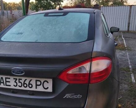 Сірий Форд Фієста, об'ємом двигуна 1.6 л та пробігом 140 тис. км за 8499 $, фото 3 на Automoto.ua