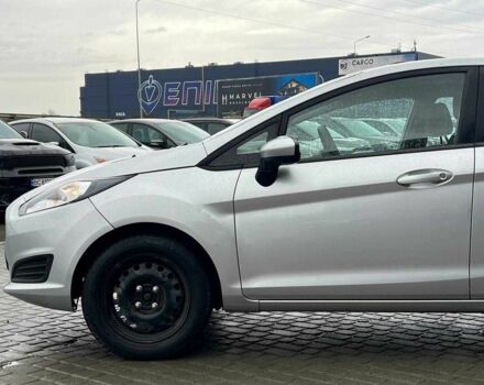 Серый Форд Фиеста, объемом двигателя 1.6 л и пробегом 177 тыс. км за 6840 $, фото 1 на Automoto.ua