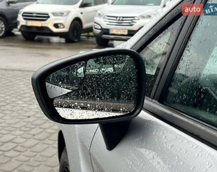 Серый Форд Фиеста, объемом двигателя 1.6 л и пробегом 177 тыс. км за 7340 $, фото 13 на Automoto.ua