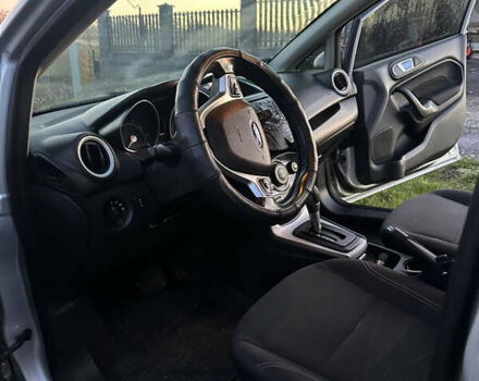 Серый Форд Фиеста, объемом двигателя 1.6 л и пробегом 238 тыс. км за 6000 $, фото 10 на Automoto.ua