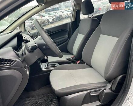 Серый Форд Фиеста, объемом двигателя 1.6 л и пробегом 177 тыс. км за 7340 $, фото 17 на Automoto.ua