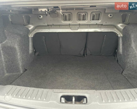 Серый Форд Фиеста, объемом двигателя 1.6 л и пробегом 151 тыс. км за 6700 $, фото 19 на Automoto.ua