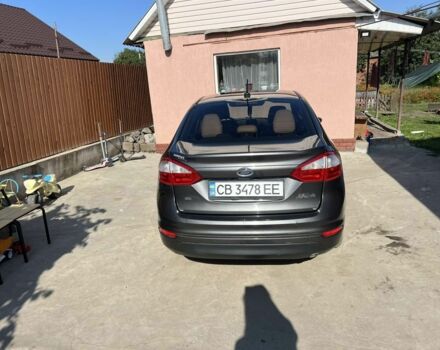 Серый Форд Фиеста, объемом двигателя 1.6 л и пробегом 155 тыс. км за 6700 $, фото 3 на Automoto.ua