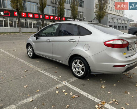 Серый Форд Фиеста, объемом двигателя 1.6 л и пробегом 151 тыс. км за 6700 $, фото 4 на Automoto.ua