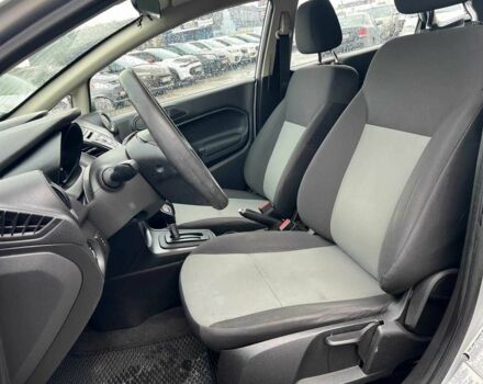 Серый Форд Фиеста, объемом двигателя 1.6 л и пробегом 177 тыс. км за 6840 $, фото 17 на Automoto.ua