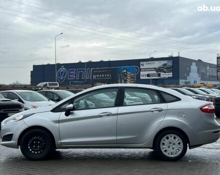 Серый Форд Фиеста, объемом двигателя 1.6 л и пробегом 177 тыс. км за 7340 $, фото 2 на Automoto.ua