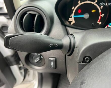 Серый Форд Фиеста, объемом двигателя 1.6 л и пробегом 177 тыс. км за 7340 $, фото 24 на Automoto.ua