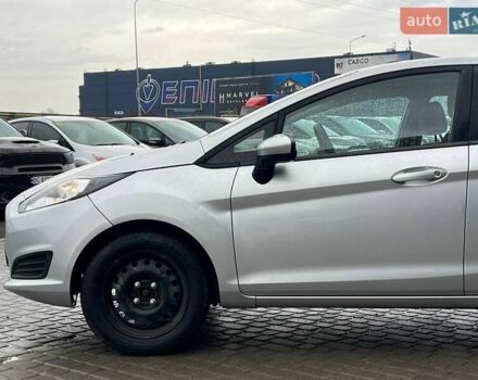 Серый Форд Фиеста, объемом двигателя 1.6 л и пробегом 177 тыс. км за 7340 $, фото 1 на Automoto.ua