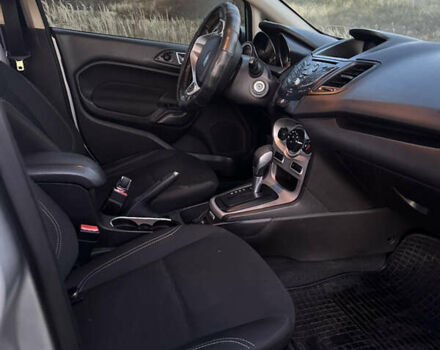 Серый Форд Фиеста, объемом двигателя 1.6 л и пробегом 238 тыс. км за 6000 $, фото 16 на Automoto.ua