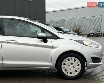 Серый Форд Фиеста, объемом двигателя 1.6 л и пробегом 177 тыс. км за 7340 $, фото 9 на Automoto.ua
