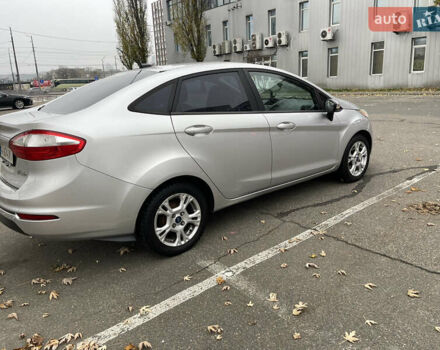 Серый Форд Фиеста, объемом двигателя 1.6 л и пробегом 151 тыс. км за 6700 $, фото 8 на Automoto.ua