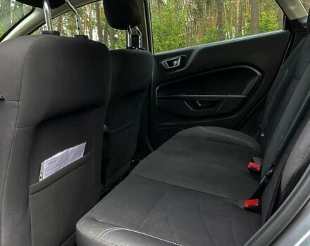 Серый Форд Фиеста, объемом двигателя 1.6 л и пробегом 75 тыс. км за 8500 $, фото 17 на Automoto.ua