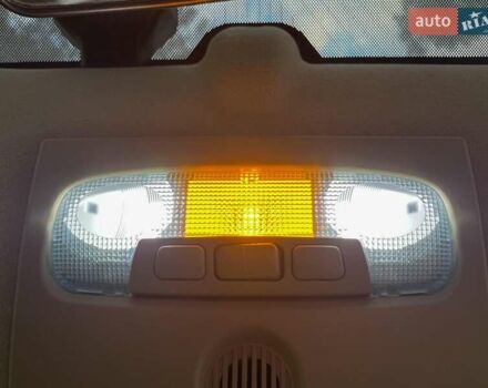 Серый Форд Фиеста, объемом двигателя 1.6 л и пробегом 75 тыс. км за 8500 $, фото 27 на Automoto.ua