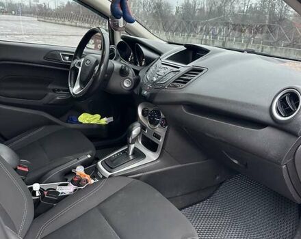 Серый Форд Фиеста, объемом двигателя 1.6 л и пробегом 140 тыс. км за 9500 $, фото 4 на Automoto.ua