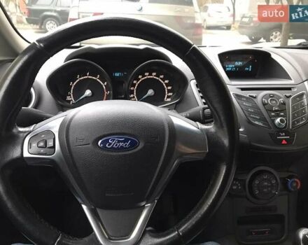 Сірий Форд Фієста, об'ємом двигуна 1 л та пробігом 116 тис. км за 6000 $, фото 1 на Automoto.ua
