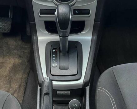 Серый Форд Фиеста, объемом двигателя 1.6 л и пробегом 75 тыс. км за 8500 $, фото 23 на Automoto.ua