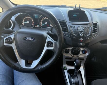 Серый Форд Фиеста, объемом двигателя 1.6 л и пробегом 150 тыс. км за 6700 $, фото 5 на Automoto.ua