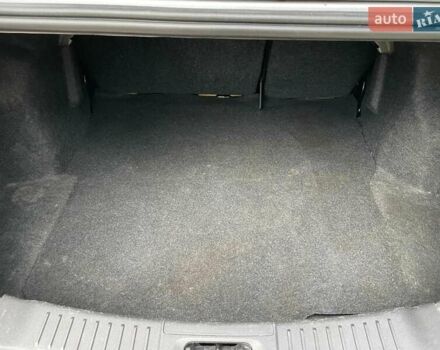 Серый Форд Фиеста, объемом двигателя 1.6 л и пробегом 75 тыс. км за 8500 $, фото 20 на Automoto.ua