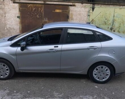 Сірий Форд Фієста, об'ємом двигуна 1.6 л та пробігом 140 тис. км за 6500 $, фото 2 на Automoto.ua