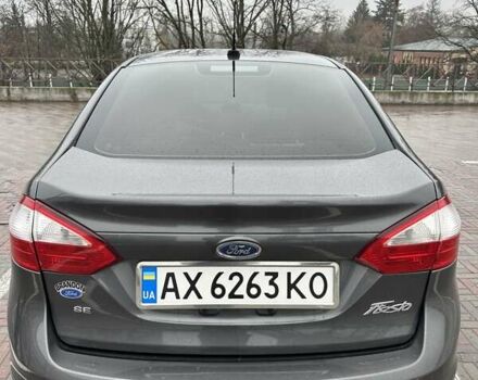 Серый Форд Фиеста, объемом двигателя 1.6 л и пробегом 140 тыс. км за 9500 $, фото 1 на Automoto.ua