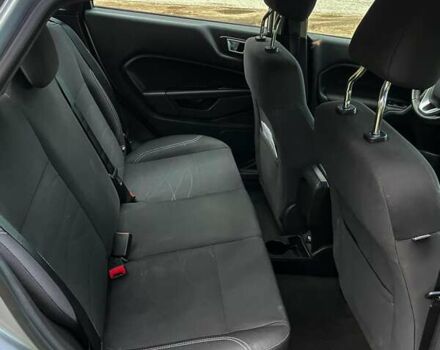 Серый Форд Фиеста, объемом двигателя 1.6 л и пробегом 75 тыс. км за 8500 $, фото 12 на Automoto.ua