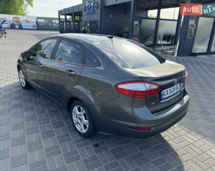 Серый Форд Фиеста, объемом двигателя 1.6 л и пробегом 145 тыс. км за 7400 $, фото 9 на Automoto.ua