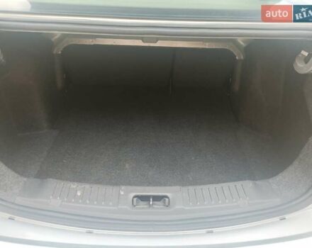 Форд Фиеста 2017 в Ивано-Франковске на Automoto.ua Серый Форд Фиеста, объемом двигателя 1.6 л и пробегом 168 тыс. км за 7100 $, фото 15 на Automoto.ua