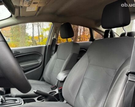 Серый Форд Фиеста, объемом двигателя 1.6 л и пробегом 148 тыс. км за 7940 $, фото 13 на Automoto.ua