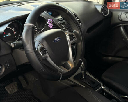 Серый Форд Фиеста, объемом двигателя 1.6 л и пробегом 107 тыс. км за 8199 $, фото 8 на Automoto.ua