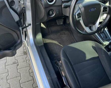Серый Форд Фиеста, объемом двигателя 1.6 л и пробегом 195 тыс. км за 8000 $, фото 20 на Automoto.ua