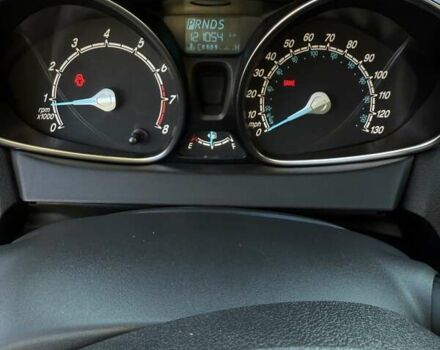 Серый Форд Фиеста, объемом двигателя 1.6 л и пробегом 75 тыс. км за 8800 $, фото 11 на Automoto.ua