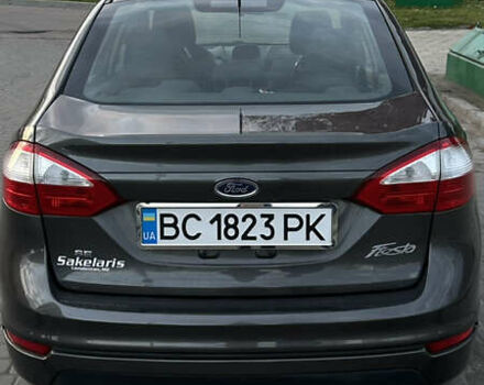 Серый Форд Фиеста, объемом двигателя 1.6 л и пробегом 112 тыс. км за 8600 $, фото 4 на Automoto.ua