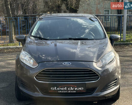 Серый Форд Фиеста, объемом двигателя 1.6 л и пробегом 107 тыс. км за 8199 $, фото 6 на Automoto.ua