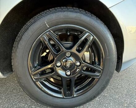 Серый Форд Фиеста, объемом двигателя 1.6 л и пробегом 75 тыс. км за 8800 $, фото 12 на Automoto.ua